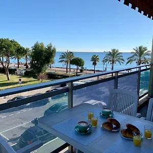 Studio F1 Vue Mer A 30m Des Plages Appartamento